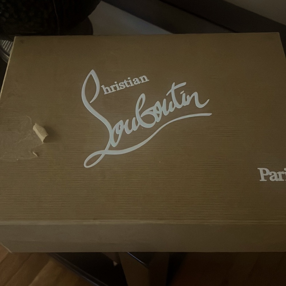 Authentic “So Kate “ louboutins ! 2022 Birthday gift , wore 3 times .